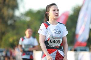 BIB: 6309
                            <button type="button" onclick="openModal(6500718)" class="btn btn-primary btn-sm float-right btn-popup" data-toggle="modal" data-target=".modal-high-quality">
                        <i class="fas fa-shopping-cart"></i> Add to Cart
                    </button>
                                            <button type="button" onclick="isThisMe(6500718, true)" class="btn btn-success btn-sm float-right btn-popup btn-isme hidden" data-toggle="tooltip" data-placement="bottom" title="นี่คือรูปของคุณใช่ไหม คลิกที่นี่เพื่อเอาเข้าอัลบั้ม">
                        <i class="fas fa-plus"></i> Add to album
                    </button>
                    <button type="button" onclick="isThisMe(6500718, false)" class="btn btn-warning btn-sm float-right btn-popup btn-isnotme hidden">
                        <i class="fas fa-ban"></i> Remove from album
                    </button>