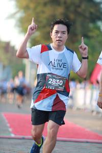 BIB: 2830, 124
                            <button type="button" onclick="openModal(6498567)" class="btn btn-primary btn-sm float-right btn-popup" data-toggle="modal" data-target=".modal-high-quality">
                        <i class="fas fa-shopping-cart"></i> Add to Cart
                    </button>
                                            <button type="button" onclick="isThisMe(6498567, true)" class="btn btn-success btn-sm float-right btn-popup btn-isme hidden" data-toggle="tooltip" data-placement="bottom" title="นี่คือรูปของคุณใช่ไหม คลิกที่นี่เพื่อเอาเข้าอัลบั้ม">
                        <i class="fas fa-plus"></i> Add to album
                    </button>
                    <button type="button" onclick="isThisMe(6498567, false)" class="btn btn-warning btn-sm float-right btn-popup btn-isnotme hidden">
                        <i class="fas fa-ban"></i> Remove from album
                    </button>