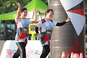 BIB: 3902
                            <button type="button" onclick="openModal(6504163)" class="btn btn-primary btn-sm float-right btn-popup" data-toggle="modal" data-target=".modal-high-quality">
                        <i class="fas fa-shopping-cart"></i> Add to Cart
                    </button>
                                            <button type="button" onclick="isThisMe(6504163, true)" class="btn btn-success btn-sm float-right btn-popup btn-isme hidden" data-toggle="tooltip" data-placement="bottom" title="นี่คือรูปของคุณใช่ไหม คลิกที่นี่เพื่อเอาเข้าอัลบั้ม">
                        <i class="fas fa-plus"></i> Add to album
                    </button>
                    <button type="button" onclick="isThisMe(6504163, false)" class="btn btn-warning btn-sm float-right btn-popup btn-isnotme hidden">
                        <i class="fas fa-ban"></i> Remove from album
                    </button>