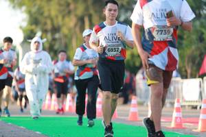 BIB: 7739, 6932
                            <button type="button" onclick="openModal(6500962)" class="btn btn-primary btn-sm float-right btn-popup" data-toggle="modal" data-target=".modal-high-quality">
                        <i class="fas fa-shopping-cart"></i> Add to Cart
                    </button>
                                            <button type="button" onclick="isThisMe(6500962, true)" class="btn btn-success btn-sm float-right btn-popup btn-isme hidden" data-toggle="tooltip" data-placement="bottom" title="นี่คือรูปของคุณใช่ไหม คลิกที่นี่เพื่อเอาเข้าอัลบั้ม">
                        <i class="fas fa-plus"></i> Add to album
                    </button>
                    <button type="button" onclick="isThisMe(6500962, false)" class="btn btn-warning btn-sm float-right btn-popup btn-isnotme hidden">
                        <i class="fas fa-ban"></i> Remove from album
                    </button>