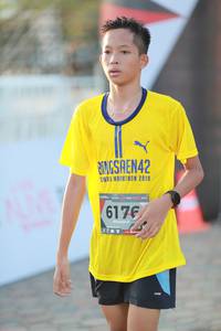 BIB: 2019, 6176
                            <button type="button" onclick="openModal(6498202)" class="btn btn-primary btn-sm float-right btn-popup" data-toggle="modal" data-target=".modal-high-quality">
                        <i class="fas fa-shopping-cart"></i> Add to Cart
                    </button>
                                            <button type="button" onclick="isThisMe(6498202, true)" class="btn btn-success btn-sm float-right btn-popup btn-isme hidden" data-toggle="tooltip" data-placement="bottom" title="นี่คือรูปของคุณใช่ไหม คลิกที่นี่เพื่อเอาเข้าอัลบั้ม">
                        <i class="fas fa-plus"></i> Add to album
                    </button>
                    <button type="button" onclick="isThisMe(6498202, false)" class="btn btn-warning btn-sm float-right btn-popup btn-isnotme hidden">
                        <i class="fas fa-ban"></i> Remove from album
                    </button>