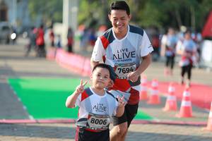 BIB: 7694, 8006
                            <button type="button" onclick="openModal(6505378)" class="btn btn-primary btn-sm float-right btn-popup" data-toggle="modal" data-target=".modal-high-quality">
                        <i class="fas fa-shopping-cart"></i> Add to Cart
                    </button>
                                            <button type="button" onclick="isThisMe(6505378, true)" class="btn btn-success btn-sm float-right btn-popup btn-isme hidden" data-toggle="tooltip" data-placement="bottom" title="นี่คือรูปของคุณใช่ไหม คลิกที่นี่เพื่อเอาเข้าอัลบั้ม">
                        <i class="fas fa-plus"></i> Add to album
                    </button>
                    <button type="button" onclick="isThisMe(6505378, false)" class="btn btn-warning btn-sm float-right btn-popup btn-isnotme hidden">
                        <i class="fas fa-ban"></i> Remove from album
                    </button>