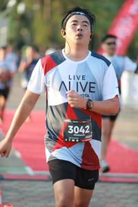 BIB: 3042
                            <button type="button" onclick="openModal(6500160)" class="btn btn-primary btn-sm float-right btn-popup" data-toggle="modal" data-target=".modal-high-quality">
                        <i class="fas fa-shopping-cart"></i> Add to Cart
                    </button>
                                            <button type="button" onclick="isThisMe(6500160, true)" class="btn btn-success btn-sm float-right btn-popup btn-isme hidden" data-toggle="tooltip" data-placement="bottom" title="นี่คือรูปของคุณใช่ไหม คลิกที่นี่เพื่อเอาเข้าอัลบั้ม">
                        <i class="fas fa-plus"></i> Add to album
                    </button>
                    <button type="button" onclick="isThisMe(6500160, false)" class="btn btn-warning btn-sm float-right btn-popup btn-isnotme hidden">
                        <i class="fas fa-ban"></i> Remove from album
                    </button>