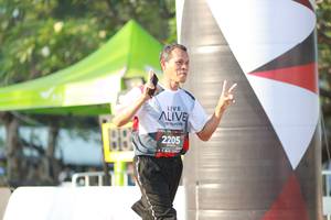 BIB: 2205
                            <button type="button" onclick="openModal(6504047)" class="btn btn-primary btn-sm float-right btn-popup" data-toggle="modal" data-target=".modal-high-quality">
                        <i class="fas fa-shopping-cart"></i> Add to Cart
                    </button>
                                            <button type="button" onclick="isThisMe(6504047, true)" class="btn btn-success btn-sm float-right btn-popup btn-isme hidden" data-toggle="tooltip" data-placement="bottom" title="นี่คือรูปของคุณใช่ไหม คลิกที่นี่เพื่อเอาเข้าอัลบั้ม">
                        <i class="fas fa-plus"></i> Add to album
                    </button>
                    <button type="button" onclick="isThisMe(6504047, false)" class="btn btn-warning btn-sm float-right btn-popup btn-isnotme hidden">
                        <i class="fas fa-ban"></i> Remove from album
                    </button>