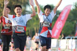 BIB: 7670, 7979, 7697
                            <button type="button" onclick="openModal(6500941)" class="btn btn-primary btn-sm float-right btn-popup" data-toggle="modal" data-target=".modal-high-quality">
                        <i class="fas fa-shopping-cart"></i> Add to Cart
                    </button>
                                            <button type="button" onclick="isThisMe(6500941, true)" class="btn btn-success btn-sm float-right btn-popup btn-isme hidden" data-toggle="tooltip" data-placement="bottom" title="นี่คือรูปของคุณใช่ไหม คลิกที่นี่เพื่อเอาเข้าอัลบั้ม">
                        <i class="fas fa-plus"></i> Add to album
                    </button>
                    <button type="button" onclick="isThisMe(6500941, false)" class="btn btn-warning btn-sm float-right btn-popup btn-isnotme hidden">
                        <i class="fas fa-ban"></i> Remove from album
                    </button>