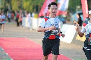 BIB: 2866
                            <button type="button" onclick="openModal(6500027)" class="btn btn-primary btn-sm float-right btn-popup" data-toggle="modal" data-target=".modal-high-quality">
                        <i class="fas fa-shopping-cart"></i> Add to Cart
                    </button>
                                            <button type="button" onclick="isThisMe(6500027, true)" class="btn btn-success btn-sm float-right btn-popup btn-isme hidden" data-toggle="tooltip" data-placement="bottom" title="นี่คือรูปของคุณใช่ไหม คลิกที่นี่เพื่อเอาเข้าอัลบั้ม">
                        <i class="fas fa-plus"></i> Add to album
                    </button>
                    <button type="button" onclick="isThisMe(6500027, false)" class="btn btn-warning btn-sm float-right btn-popup btn-isnotme hidden">
                        <i class="fas fa-ban"></i> Remove from album
                    </button>