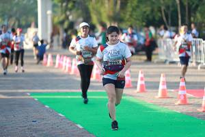 BIB: 650, 7293
                            <button type="button" onclick="openModal(6502137)" class="btn btn-primary btn-sm float-right btn-popup" data-toggle="modal" data-target=".modal-high-quality">
                        <i class="fas fa-shopping-cart"></i> Add to Cart
                    </button>
                                            <button type="button" onclick="isThisMe(6502137, true)" class="btn btn-success btn-sm float-right btn-popup btn-isme hidden" data-toggle="tooltip" data-placement="bottom" title="นี่คือรูปของคุณใช่ไหม คลิกที่นี่เพื่อเอาเข้าอัลบั้ม">
                        <i class="fas fa-plus"></i> Add to album
                    </button>
                    <button type="button" onclick="isThisMe(6502137, false)" class="btn btn-warning btn-sm float-right btn-popup btn-isnotme hidden">
                        <i class="fas fa-ban"></i> Remove from album
                    </button>