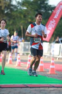 BIB: 6203
                            <button type="button" onclick="openModal(6502239)" class="btn btn-primary btn-sm float-right btn-popup" data-toggle="modal" data-target=".modal-high-quality">
                        <i class="fas fa-shopping-cart"></i> Add to Cart
                    </button>
                                            <button type="button" onclick="isThisMe(6502239, true)" class="btn btn-success btn-sm float-right btn-popup btn-isme hidden" data-toggle="tooltip" data-placement="bottom" title="นี่คือรูปของคุณใช่ไหม คลิกที่นี่เพื่อเอาเข้าอัลบั้ม">
                        <i class="fas fa-plus"></i> Add to album
                    </button>
                    <button type="button" onclick="isThisMe(6502239, false)" class="btn btn-warning btn-sm float-right btn-popup btn-isnotme hidden">
                        <i class="fas fa-ban"></i> Remove from album
                    </button>