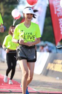 BIB: 
                            <button type="button" onclick="openModal(6505007)" class="btn btn-primary btn-sm float-right btn-popup" data-toggle="modal" data-target=".modal-high-quality">
                        <i class="fas fa-shopping-cart"></i> Add to Cart
                    </button>
                                            <button type="button" onclick="isThisMe(6505007, true)" class="btn btn-success btn-sm float-right btn-popup btn-isme hidden" data-toggle="tooltip" data-placement="bottom" title="นี่คือรูปของคุณใช่ไหม คลิกที่นี่เพื่อเอาเข้าอัลบั้ม">
                        <i class="fas fa-plus"></i> Add to album
                    </button>
                    <button type="button" onclick="isThisMe(6505007, false)" class="btn btn-warning btn-sm float-right btn-popup btn-isnotme hidden">
                        <i class="fas fa-ban"></i> Remove from album
                    </button>