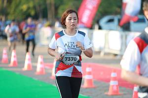 BIB: 7370
                            <button type="button" onclick="openModal(6500625)" class="btn btn-primary btn-sm float-right btn-popup" data-toggle="modal" data-target=".modal-high-quality">
                        <i class="fas fa-shopping-cart"></i> Add to Cart
                    </button>
                                            <button type="button" onclick="isThisMe(6500625, true)" class="btn btn-success btn-sm float-right btn-popup btn-isme hidden" data-toggle="tooltip" data-placement="bottom" title="นี่คือรูปของคุณใช่ไหม คลิกที่นี่เพื่อเอาเข้าอัลบั้ม">
                        <i class="fas fa-plus"></i> Add to album
                    </button>
                    <button type="button" onclick="isThisMe(6500625, false)" class="btn btn-warning btn-sm float-right btn-popup btn-isnotme hidden">
                        <i class="fas fa-ban"></i> Remove from album
                    </button>