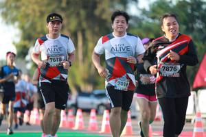 BIB: 7618, 7876, 7018
                            <button type="button" onclick="openModal(6501309)" class="btn btn-primary btn-sm float-right btn-popup" data-toggle="modal" data-target=".modal-high-quality">
                        <i class="fas fa-shopping-cart"></i> Add to Cart
                    </button>
                                            <button type="button" onclick="isThisMe(6501309, true)" class="btn btn-success btn-sm float-right btn-popup btn-isme hidden" data-toggle="tooltip" data-placement="bottom" title="นี่คือรูปของคุณใช่ไหม คลิกที่นี่เพื่อเอาเข้าอัลบั้ม">
                        <i class="fas fa-plus"></i> Add to album
                    </button>
                    <button type="button" onclick="isThisMe(6501309, false)" class="btn btn-warning btn-sm float-right btn-popup btn-isnotme hidden">
                        <i class="fas fa-ban"></i> Remove from album
                    </button>