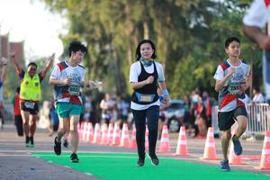 BIB: 755, 6922
                            <button type="button" onclick="openModal(6501192)" class="btn btn-primary btn-sm float-right btn-popup" data-toggle="modal" data-target=".modal-high-quality">
                        <i class="fas fa-shopping-cart"></i> Add to Cart
                    </button>
                                            <button type="button" onclick="isThisMe(6501192, true)" class="btn btn-success btn-sm float-right btn-popup btn-isme hidden" data-toggle="tooltip" data-placement="bottom" title="นี่คือรูปของคุณใช่ไหม คลิกที่นี่เพื่อเอาเข้าอัลบั้ม">
                        <i class="fas fa-plus"></i> Add to album
                    </button>
                    <button type="button" onclick="isThisMe(6501192, false)" class="btn btn-warning btn-sm float-right btn-popup btn-isnotme hidden">
                        <i class="fas fa-ban"></i> Remove from album
                    </button>