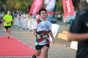 BIB: 3640
                            <button type="button" onclick="openModal(6493617)" class="btn btn-primary btn-sm float-right btn-popup" data-toggle="modal" data-target=".modal-high-quality">
                        <i class="fas fa-shopping-cart"></i> Add to Cart
                    </button>
                                            <button type="button" onclick="isThisMe(6493617, true)" class="btn btn-success btn-sm float-right btn-popup btn-isme hidden" data-toggle="tooltip" data-placement="bottom" title="นี่คือรูปของคุณใช่ไหม คลิกที่นี่เพื่อเอาเข้าอัลบั้ม">
                        <i class="fas fa-plus"></i> Add to album
                    </button>
                    <button type="button" onclick="isThisMe(6493617, false)" class="btn btn-warning btn-sm float-right btn-popup btn-isnotme hidden">
                        <i class="fas fa-ban"></i> Remove from album
                    </button>