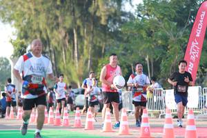 BIB: 7103, 3122, 2965
                            <button type="button" onclick="openModal(6503046)" class="btn btn-primary btn-sm float-right btn-popup" data-toggle="modal" data-target=".modal-high-quality">
                        <i class="fas fa-shopping-cart"></i> Add to Cart
                    </button>
                                            <button type="button" onclick="isThisMe(6503046, true)" class="btn btn-success btn-sm float-right btn-popup btn-isme hidden" data-toggle="tooltip" data-placement="bottom" title="นี่คือรูปของคุณใช่ไหม คลิกที่นี่เพื่อเอาเข้าอัลบั้ม">
                        <i class="fas fa-plus"></i> Add to album
                    </button>
                    <button type="button" onclick="isThisMe(6503046, false)" class="btn btn-warning btn-sm float-right btn-popup btn-isnotme hidden">
                        <i class="fas fa-ban"></i> Remove from album
                    </button>