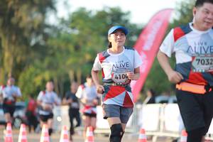 BIB: 4106
                            <button type="button" onclick="openModal(6500974)" class="btn btn-primary btn-sm float-right btn-popup" data-toggle="modal" data-target=".modal-high-quality">
                        <i class="fas fa-shopping-cart"></i> Add to Cart
                    </button>
                                            <button type="button" onclick="isThisMe(6500974, true)" class="btn btn-success btn-sm float-right btn-popup btn-isme hidden" data-toggle="tooltip" data-placement="bottom" title="นี่คือรูปของคุณใช่ไหม คลิกที่นี่เพื่อเอาเข้าอัลบั้ม">
                        <i class="fas fa-plus"></i> Add to album
                    </button>
                    <button type="button" onclick="isThisMe(6500974, false)" class="btn btn-warning btn-sm float-right btn-popup btn-isnotme hidden">
                        <i class="fas fa-ban"></i> Remove from album
                    </button>