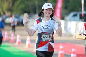 BIB: 6319
                            <button type="button" onclick="openModal(6502833)" class="btn btn-primary btn-sm float-right btn-popup" data-toggle="modal" data-target=".modal-high-quality">
                        <i class="fas fa-shopping-cart"></i> Add to Cart
                    </button>
                                            <button type="button" onclick="isThisMe(6502833, true)" class="btn btn-success btn-sm float-right btn-popup btn-isme hidden" data-toggle="tooltip" data-placement="bottom" title="นี่คือรูปของคุณใช่ไหม คลิกที่นี่เพื่อเอาเข้าอัลบั้ม">
                        <i class="fas fa-plus"></i> Add to album
                    </button>
                    <button type="button" onclick="isThisMe(6502833, false)" class="btn btn-warning btn-sm float-right btn-popup btn-isnotme hidden">
                        <i class="fas fa-ban"></i> Remove from album
                    </button>