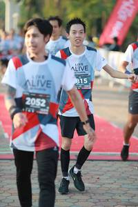 BIB: 815, 128, 2052
                            <button type="button" onclick="openModal(6500127)" class="btn btn-primary btn-sm float-right btn-popup" data-toggle="modal" data-target=".modal-high-quality">
                        <i class="fas fa-shopping-cart"></i> Add to Cart
                    </button>
                                            <button type="button" onclick="isThisMe(6500127, true)" class="btn btn-success btn-sm float-right btn-popup btn-isme hidden" data-toggle="tooltip" data-placement="bottom" title="นี่คือรูปของคุณใช่ไหม คลิกที่นี่เพื่อเอาเข้าอัลบั้ม">
                        <i class="fas fa-plus"></i> Add to album
                    </button>
                    <button type="button" onclick="isThisMe(6500127, false)" class="btn btn-warning btn-sm float-right btn-popup btn-isnotme hidden">
                        <i class="fas fa-ban"></i> Remove from album
                    </button>