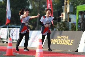 BIB: 3903
                            <button type="button" onclick="openModal(6504157)" class="btn btn-primary btn-sm float-right btn-popup" data-toggle="modal" data-target=".modal-high-quality">
                        <i class="fas fa-shopping-cart"></i> Add to Cart
                    </button>
                                            <button type="button" onclick="isThisMe(6504157, true)" class="btn btn-success btn-sm float-right btn-popup btn-isme hidden" data-toggle="tooltip" data-placement="bottom" title="นี่คือรูปของคุณใช่ไหม คลิกที่นี่เพื่อเอาเข้าอัลบั้ม">
                        <i class="fas fa-plus"></i> Add to album
                    </button>
                    <button type="button" onclick="isThisMe(6504157, false)" class="btn btn-warning btn-sm float-right btn-popup btn-isnotme hidden">
                        <i class="fas fa-ban"></i> Remove from album
                    </button>