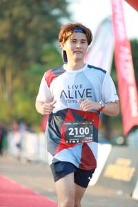 BIB: 2100, 128
                            <button type="button" onclick="openModal(6499341)" class="btn btn-primary btn-sm float-right btn-popup" data-toggle="modal" data-target=".modal-high-quality">
                        <i class="fas fa-shopping-cart"></i> Add to Cart
                    </button>
                                            <button type="button" onclick="isThisMe(6499341, true)" class="btn btn-success btn-sm float-right btn-popup btn-isme hidden" data-toggle="tooltip" data-placement="bottom" title="นี่คือรูปของคุณใช่ไหม คลิกที่นี่เพื่อเอาเข้าอัลบั้ม">
                        <i class="fas fa-plus"></i> Add to album
                    </button>
                    <button type="button" onclick="isThisMe(6499341, false)" class="btn btn-warning btn-sm float-right btn-popup btn-isnotme hidden">
                        <i class="fas fa-ban"></i> Remove from album
                    </button>