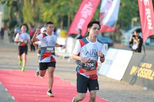 BIB: 2643, 3706
                            <button type="button" onclick="openModal(6500005)" class="btn btn-primary btn-sm float-right btn-popup" data-toggle="modal" data-target=".modal-high-quality">
                        <i class="fas fa-shopping-cart"></i> Add to Cart
                    </button>
                                            <button type="button" onclick="isThisMe(6500005, true)" class="btn btn-success btn-sm float-right btn-popup btn-isme hidden" data-toggle="tooltip" data-placement="bottom" title="นี่คือรูปของคุณใช่ไหม คลิกที่นี่เพื่อเอาเข้าอัลบั้ม">
                        <i class="fas fa-plus"></i> Add to album
                    </button>
                    <button type="button" onclick="isThisMe(6500005, false)" class="btn btn-warning btn-sm float-right btn-popup btn-isnotme hidden">
                        <i class="fas fa-ban"></i> Remove from album
                    </button>