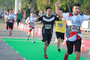 BIB: 7884, 6728, 6980
                            <button type="button" onclick="openModal(6500640)" class="btn btn-primary btn-sm float-right btn-popup" data-toggle="modal" data-target=".modal-high-quality">
                        <i class="fas fa-shopping-cart"></i> Add to Cart
                    </button>
                                            <button type="button" onclick="isThisMe(6500640, true)" class="btn btn-success btn-sm float-right btn-popup btn-isme hidden" data-toggle="tooltip" data-placement="bottom" title="นี่คือรูปของคุณใช่ไหม คลิกที่นี่เพื่อเอาเข้าอัลบั้ม">
                        <i class="fas fa-plus"></i> Add to album
                    </button>
                    <button type="button" onclick="isThisMe(6500640, false)" class="btn btn-warning btn-sm float-right btn-popup btn-isnotme hidden">
                        <i class="fas fa-ban"></i> Remove from album
                    </button>