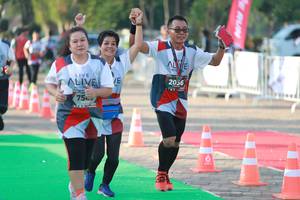 BIB: 2056, 
                            <button type="button" onclick="openModal(6502884)" class="btn btn-primary btn-sm float-right btn-popup" data-toggle="modal" data-target=".modal-high-quality">
                        <i class="fas fa-shopping-cart"></i> Add to Cart
                    </button>
                                            <button type="button" onclick="isThisMe(6502884, true)" class="btn btn-success btn-sm float-right btn-popup btn-isme hidden" data-toggle="tooltip" data-placement="bottom" title="นี่คือรูปของคุณใช่ไหม คลิกที่นี่เพื่อเอาเข้าอัลบั้ม">
                        <i class="fas fa-plus"></i> Add to album
                    </button>
                    <button type="button" onclick="isThisMe(6502884, false)" class="btn btn-warning btn-sm float-right btn-popup btn-isnotme hidden">
                        <i class="fas fa-ban"></i> Remove from album
                    </button>