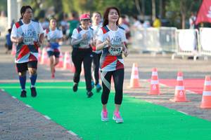 BIB: 6261, 7847
                            <button type="button" onclick="openModal(6502091)" class="btn btn-primary btn-sm float-right btn-popup" data-toggle="modal" data-target=".modal-high-quality">
                        <i class="fas fa-shopping-cart"></i> Add to Cart
                    </button>
                                            <button type="button" onclick="isThisMe(6502091, true)" class="btn btn-success btn-sm float-right btn-popup btn-isme hidden" data-toggle="tooltip" data-placement="bottom" title="นี่คือรูปของคุณใช่ไหม คลิกที่นี่เพื่อเอาเข้าอัลบั้ม">
                        <i class="fas fa-plus"></i> Add to album
                    </button>
                    <button type="button" onclick="isThisMe(6502091, false)" class="btn btn-warning btn-sm float-right btn-popup btn-isnotme hidden">
                        <i class="fas fa-ban"></i> Remove from album
                    </button>