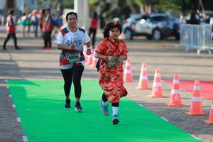 BIB: 6526
                            <button type="button" onclick="openModal(6505309)" class="btn btn-primary btn-sm float-right btn-popup" data-toggle="modal" data-target=".modal-high-quality">
                        <i class="fas fa-shopping-cart"></i> Add to Cart
                    </button>
                                            <button type="button" onclick="isThisMe(6505309, true)" class="btn btn-success btn-sm float-right btn-popup btn-isme hidden" data-toggle="tooltip" data-placement="bottom" title="นี่คือรูปของคุณใช่ไหม คลิกที่นี่เพื่อเอาเข้าอัลบั้ม">
                        <i class="fas fa-plus"></i> Add to album
                    </button>
                    <button type="button" onclick="isThisMe(6505309, false)" class="btn btn-warning btn-sm float-right btn-popup btn-isnotme hidden">
                        <i class="fas fa-ban"></i> Remove from album
                    </button>