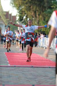 BIB: 2066
                            <button type="button" onclick="openModal(6499769)" class="btn btn-primary btn-sm float-right btn-popup" data-toggle="modal" data-target=".modal-high-quality">
                        <i class="fas fa-shopping-cart"></i> Add to Cart
                    </button>
                                            <button type="button" onclick="isThisMe(6499769, true)" class="btn btn-success btn-sm float-right btn-popup btn-isme hidden" data-toggle="tooltip" data-placement="bottom" title="นี่คือรูปของคุณใช่ไหม คลิกที่นี่เพื่อเอาเข้าอัลบั้ม">
                        <i class="fas fa-plus"></i> Add to album
                    </button>
                    <button type="button" onclick="isThisMe(6499769, false)" class="btn btn-warning btn-sm float-right btn-popup btn-isnotme hidden">
                        <i class="fas fa-ban"></i> Remove from album
                    </button>