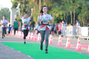 BIB: 6309
                            <button type="button" onclick="openModal(6500706)" class="btn btn-primary btn-sm float-right btn-popup" data-toggle="modal" data-target=".modal-high-quality">
                        <i class="fas fa-shopping-cart"></i> Add to Cart
                    </button>
                                            <button type="button" onclick="isThisMe(6500706, true)" class="btn btn-success btn-sm float-right btn-popup btn-isme hidden" data-toggle="tooltip" data-placement="bottom" title="นี่คือรูปของคุณใช่ไหม คลิกที่นี่เพื่อเอาเข้าอัลบั้ม">
                        <i class="fas fa-plus"></i> Add to album
                    </button>
                    <button type="button" onclick="isThisMe(6500706, false)" class="btn btn-warning btn-sm float-right btn-popup btn-isnotme hidden">
                        <i class="fas fa-ban"></i> Remove from album
                    </button>