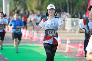 BIB: 6319
                            <button type="button" onclick="openModal(6502827)" class="btn btn-primary btn-sm float-right btn-popup" data-toggle="modal" data-target=".modal-high-quality">
                        <i class="fas fa-shopping-cart"></i> Add to Cart
                    </button>
                                            <button type="button" onclick="isThisMe(6502827, true)" class="btn btn-success btn-sm float-right btn-popup btn-isme hidden" data-toggle="tooltip" data-placement="bottom" title="นี่คือรูปของคุณใช่ไหม คลิกที่นี่เพื่อเอาเข้าอัลบั้ม">
                        <i class="fas fa-plus"></i> Add to album
                    </button>
                    <button type="button" onclick="isThisMe(6502827, false)" class="btn btn-warning btn-sm float-right btn-popup btn-isnotme hidden">
                        <i class="fas fa-ban"></i> Remove from album
                    </button>