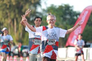 BIB: 7767, 6190
                            <button type="button" onclick="openModal(6502429)" class="btn btn-primary btn-sm float-right btn-popup" data-toggle="modal" data-target=".modal-high-quality">
                        <i class="fas fa-shopping-cart"></i> Add to Cart
                    </button>
                                            <button type="button" onclick="isThisMe(6502429, true)" class="btn btn-success btn-sm float-right btn-popup btn-isme hidden" data-toggle="tooltip" data-placement="bottom" title="นี่คือรูปของคุณใช่ไหม คลิกที่นี่เพื่อเอาเข้าอัลบั้ม">
                        <i class="fas fa-plus"></i> Add to album
                    </button>
                    <button type="button" onclick="isThisMe(6502429, false)" class="btn btn-warning btn-sm float-right btn-popup btn-isnotme hidden">
                        <i class="fas fa-ban"></i> Remove from album
                    </button>