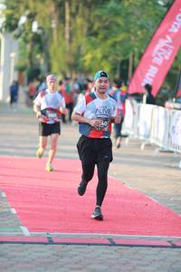 BIB: 240
                            <button type="button" onclick="openModal(6500502)" class="btn btn-primary btn-sm float-right btn-popup" data-toggle="modal" data-target=".modal-high-quality">
                        <i class="fas fa-shopping-cart"></i> Add to Cart
                    </button>
                                            <button type="button" onclick="isThisMe(6500502, true)" class="btn btn-success btn-sm float-right btn-popup btn-isme hidden" data-toggle="tooltip" data-placement="bottom" title="นี่คือรูปของคุณใช่ไหม คลิกที่นี่เพื่อเอาเข้าอัลบั้ม">
                        <i class="fas fa-plus"></i> Add to album
                    </button>
                    <button type="button" onclick="isThisMe(6500502, false)" class="btn btn-warning btn-sm float-right btn-popup btn-isnotme hidden">
                        <i class="fas fa-ban"></i> Remove from album
                    </button>