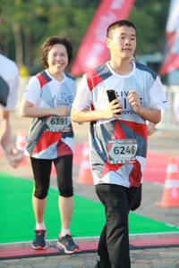 BIB: 6391, 6246
                            <button type="button" onclick="openModal(6502060)" class="btn btn-primary btn-sm float-right btn-popup" data-toggle="modal" data-target=".modal-high-quality">
                        <i class="fas fa-shopping-cart"></i> Add to Cart
                    </button>
                                            <button type="button" onclick="isThisMe(6502060, true)" class="btn btn-success btn-sm float-right btn-popup btn-isme hidden" data-toggle="tooltip" data-placement="bottom" title="นี่คือรูปของคุณใช่ไหม คลิกที่นี่เพื่อเอาเข้าอัลบั้ม">
                        <i class="fas fa-plus"></i> Add to album
                    </button>
                    <button type="button" onclick="isThisMe(6502060, false)" class="btn btn-warning btn-sm float-right btn-popup btn-isnotme hidden">
                        <i class="fas fa-ban"></i> Remove from album
                    </button>