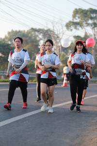 BIB: 799, 153
                            <button type="button" onclick="openModal(6450528)" class="btn btn-primary btn-sm float-right btn-popup" data-toggle="modal" data-target=".modal-high-quality">
                        <i class="fas fa-shopping-cart"></i> Add to Cart
                    </button>
                                            <button type="button" onclick="isThisMe(6450528, true)" class="btn btn-success btn-sm float-right btn-popup btn-isme hidden" data-toggle="tooltip" data-placement="bottom" title="นี่คือรูปของคุณใช่ไหม คลิกที่นี่เพื่อเอาเข้าอัลบั้ม">
                        <i class="fas fa-plus"></i> Add to album
                    </button>
                    <button type="button" onclick="isThisMe(6450528, false)" class="btn btn-warning btn-sm float-right btn-popup btn-isnotme hidden">
                        <i class="fas fa-ban"></i> Remove from album
                    </button>