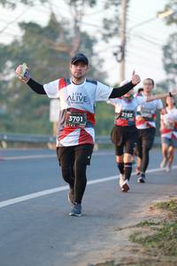 BIB: 2162, 3701
                            <button type="button" onclick="openModal(6447139)" class="btn btn-primary btn-sm float-right btn-popup" data-toggle="modal" data-target=".modal-high-quality">
                        <i class="fas fa-shopping-cart"></i> Add to Cart
                    </button>
                                            <button type="button" onclick="isThisMe(6447139, true)" class="btn btn-success btn-sm float-right btn-popup btn-isme hidden" data-toggle="tooltip" data-placement="bottom" title="นี่คือรูปของคุณใช่ไหม คลิกที่นี่เพื่อเอาเข้าอัลบั้ม">
                        <i class="fas fa-plus"></i> Add to album
                    </button>
                    <button type="button" onclick="isThisMe(6447139, false)" class="btn btn-warning btn-sm float-right btn-popup btn-isnotme hidden">
                        <i class="fas fa-ban"></i> Remove from album
                    </button>