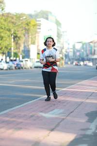 BIB: 3162
                            <button type="button" onclick="openModal(6451927)" class="btn btn-primary btn-sm float-right btn-popup" data-toggle="modal" data-target=".modal-high-quality">
                        <i class="fas fa-shopping-cart"></i> Add to Cart
                    </button>
                                            <button type="button" onclick="isThisMe(6451927, true)" class="btn btn-success btn-sm float-right btn-popup btn-isme hidden" data-toggle="tooltip" data-placement="bottom" title="นี่คือรูปของคุณใช่ไหม คลิกที่นี่เพื่อเอาเข้าอัลบั้ม">
                        <i class="fas fa-plus"></i> Add to album
                    </button>
                    <button type="button" onclick="isThisMe(6451927, false)" class="btn btn-warning btn-sm float-right btn-popup btn-isnotme hidden">
                        <i class="fas fa-ban"></i> Remove from album
                    </button>