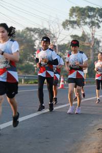 BIB: 909, 200, 6347, 007
                            <button type="button" onclick="openModal(6449439)" class="btn btn-primary btn-sm float-right btn-popup" data-toggle="modal" data-target=".modal-high-quality">
                        <i class="fas fa-shopping-cart"></i> Add to Cart
                    </button>
                                            <button type="button" onclick="isThisMe(6449439, true)" class="btn btn-success btn-sm float-right btn-popup btn-isme hidden" data-toggle="tooltip" data-placement="bottom" title="นี่คือรูปของคุณใช่ไหม คลิกที่นี่เพื่อเอาเข้าอัลบั้ม">
                        <i class="fas fa-plus"></i> Add to album
                    </button>
                    <button type="button" onclick="isThisMe(6449439, false)" class="btn btn-warning btn-sm float-right btn-popup btn-isnotme hidden">
                        <i class="fas fa-ban"></i> Remove from album
                    </button>