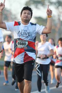 BIB: 6980
                            <button type="button" onclick="openModal(6448325)" class="btn btn-primary btn-sm float-right btn-popup" data-toggle="modal" data-target=".modal-high-quality">
                        <i class="fas fa-shopping-cart"></i> Add to Cart
                    </button>
                                            <button type="button" onclick="isThisMe(6448325, true)" class="btn btn-success btn-sm float-right btn-popup btn-isme hidden" data-toggle="tooltip" data-placement="bottom" title="นี่คือรูปของคุณใช่ไหม คลิกที่นี่เพื่อเอาเข้าอัลบั้ม">
                        <i class="fas fa-plus"></i> Add to album
                    </button>
                    <button type="button" onclick="isThisMe(6448325, false)" class="btn btn-warning btn-sm float-right btn-popup btn-isnotme hidden">
                        <i class="fas fa-ban"></i> Remove from album
                    </button>