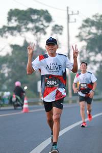 BIB: 2634
                            <button type="button" onclick="openModal(6443886)" class="btn btn-primary btn-sm float-right btn-popup" data-toggle="modal" data-target=".modal-high-quality">
                        <i class="fas fa-shopping-cart"></i> Add to Cart
                    </button>
                                            <button type="button" onclick="isThisMe(6443886, true)" class="btn btn-success btn-sm float-right btn-popup btn-isme hidden" data-toggle="tooltip" data-placement="bottom" title="นี่คือรูปของคุณใช่ไหม คลิกที่นี่เพื่อเอาเข้าอัลบั้ม">
                        <i class="fas fa-plus"></i> Add to album
                    </button>
                    <button type="button" onclick="isThisMe(6443886, false)" class="btn btn-warning btn-sm float-right btn-popup btn-isnotme hidden">
                        <i class="fas fa-ban"></i> Remove from album
                    </button>