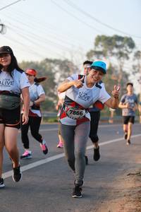 BIB: 7866
                            <button type="button" onclick="openModal(6449852)" class="btn btn-primary btn-sm float-right btn-popup" data-toggle="modal" data-target=".modal-high-quality">
                        <i class="fas fa-shopping-cart"></i> Add to Cart
                    </button>
                                            <button type="button" onclick="isThisMe(6449852, true)" class="btn btn-success btn-sm float-right btn-popup btn-isme hidden" data-toggle="tooltip" data-placement="bottom" title="นี่คือรูปของคุณใช่ไหม คลิกที่นี่เพื่อเอาเข้าอัลบั้ม">
                        <i class="fas fa-plus"></i> Add to album
                    </button>
                    <button type="button" onclick="isThisMe(6449852, false)" class="btn btn-warning btn-sm float-right btn-popup btn-isnotme hidden">
                        <i class="fas fa-ban"></i> Remove from album
                    </button>