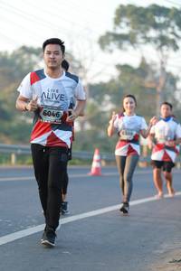 BIB: 6046, 6100
                            <button type="button" onclick="openModal(6448503)" class="btn btn-primary btn-sm float-right btn-popup" data-toggle="modal" data-target=".modal-high-quality">
                        <i class="fas fa-shopping-cart"></i> Add to Cart
                    </button>
                                            <button type="button" onclick="isThisMe(6448503, true)" class="btn btn-success btn-sm float-right btn-popup btn-isme hidden" data-toggle="tooltip" data-placement="bottom" title="นี่คือรูปของคุณใช่ไหม คลิกที่นี่เพื่อเอาเข้าอัลบั้ม">
                        <i class="fas fa-plus"></i> Add to album
                    </button>
                    <button type="button" onclick="isThisMe(6448503, false)" class="btn btn-warning btn-sm float-right btn-popup btn-isnotme hidden">
                        <i class="fas fa-ban"></i> Remove from album
                    </button>