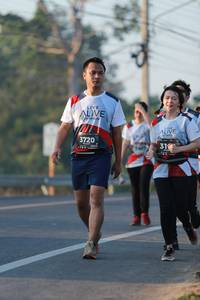 BIB: 3720
                            <button type="button" onclick="openModal(6450332)" class="btn btn-primary btn-sm float-right btn-popup" data-toggle="modal" data-target=".modal-high-quality">
                        <i class="fas fa-shopping-cart"></i> Add to Cart
                    </button>
                                            <button type="button" onclick="isThisMe(6450332, true)" class="btn btn-success btn-sm float-right btn-popup btn-isme hidden" data-toggle="tooltip" data-placement="bottom" title="นี่คือรูปของคุณใช่ไหม คลิกที่นี่เพื่อเอาเข้าอัลบั้ม">
                        <i class="fas fa-plus"></i> Add to album
                    </button>
                    <button type="button" onclick="isThisMe(6450332, false)" class="btn btn-warning btn-sm float-right btn-popup btn-isnotme hidden">
                        <i class="fas fa-ban"></i> Remove from album
                    </button>