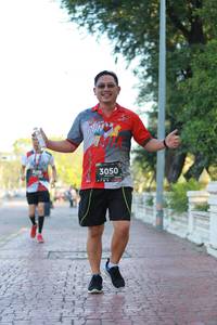 BIB: 3050, 1384
                            <button type="button" onclick="openModal(6452155)" class="btn btn-primary btn-sm float-right btn-popup" data-toggle="modal" data-target=".modal-high-quality">
                        <i class="fas fa-shopping-cart"></i> Add to Cart
                    </button>
                                            <button type="button" onclick="isThisMe(6452155, true)" class="btn btn-success btn-sm float-right btn-popup btn-isme hidden" data-toggle="tooltip" data-placement="bottom" title="นี่คือรูปของคุณใช่ไหม คลิกที่นี่เพื่อเอาเข้าอัลบั้ม">
                        <i class="fas fa-plus"></i> Add to album
                    </button>
                    <button type="button" onclick="isThisMe(6452155, false)" class="btn btn-warning btn-sm float-right btn-popup btn-isnotme hidden">
                        <i class="fas fa-ban"></i> Remove from album
                    </button>