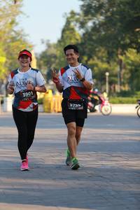 BIB: 3901, 375
                            <button type="button" onclick="openModal(6452208)" class="btn btn-primary btn-sm float-right btn-popup" data-toggle="modal" data-target=".modal-high-quality">
                        <i class="fas fa-shopping-cart"></i> Add to Cart
                    </button>
                                            <button type="button" onclick="isThisMe(6452208, true)" class="btn btn-success btn-sm float-right btn-popup btn-isme hidden" data-toggle="tooltip" data-placement="bottom" title="นี่คือรูปของคุณใช่ไหม คลิกที่นี่เพื่อเอาเข้าอัลบั้ม">
                        <i class="fas fa-plus"></i> Add to album
                    </button>
                    <button type="button" onclick="isThisMe(6452208, false)" class="btn btn-warning btn-sm float-right btn-popup btn-isnotme hidden">
                        <i class="fas fa-ban"></i> Remove from album
                    </button>