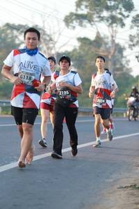 BIB: 6118, 2195, 2036
                            <button type="button" onclick="openModal(6448525)" class="btn btn-primary btn-sm float-right btn-popup" data-toggle="modal" data-target=".modal-high-quality">
                        <i class="fas fa-shopping-cart"></i> Add to Cart
                    </button>
                                            <button type="button" onclick="isThisMe(6448525, true)" class="btn btn-success btn-sm float-right btn-popup btn-isme hidden" data-toggle="tooltip" data-placement="bottom" title="นี่คือรูปของคุณใช่ไหม คลิกที่นี่เพื่อเอาเข้าอัลบั้ม">
                        <i class="fas fa-plus"></i> Add to album
                    </button>
                    <button type="button" onclick="isThisMe(6448525, false)" class="btn btn-warning btn-sm float-right btn-popup btn-isnotme hidden">
                        <i class="fas fa-ban"></i> Remove from album
                    </button>