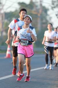 BIB: 7041
                            <button type="button" onclick="openModal(6448311)" class="btn btn-primary btn-sm float-right btn-popup" data-toggle="modal" data-target=".modal-high-quality">
                        <i class="fas fa-shopping-cart"></i> Add to Cart
                    </button>
                                            <button type="button" onclick="isThisMe(6448311, true)" class="btn btn-success btn-sm float-right btn-popup btn-isme hidden" data-toggle="tooltip" data-placement="bottom" title="นี่คือรูปของคุณใช่ไหม คลิกที่นี่เพื่อเอาเข้าอัลบั้ม">
                        <i class="fas fa-plus"></i> Add to album
                    </button>
                    <button type="button" onclick="isThisMe(6448311, false)" class="btn btn-warning btn-sm float-right btn-popup btn-isnotme hidden">
                        <i class="fas fa-ban"></i> Remove from album
                    </button>