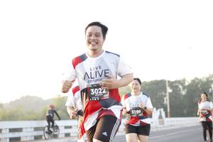 BIB: 3022, 3166
                            <button type="button" onclick="openModal(6382201)" class="btn btn-primary btn-sm float-right btn-popup" data-toggle="modal" data-target=".modal-high-quality">
                        <i class="fas fa-shopping-cart"></i> Add to Cart
                    </button>
                                            <button type="button" onclick="isThisMe(6382201, true)" class="btn btn-success btn-sm float-right btn-popup btn-isme hidden" data-toggle="tooltip" data-placement="bottom" title="นี่คือรูปของคุณใช่ไหม คลิกที่นี่เพื่อเอาเข้าอัลบั้ม">
                        <i class="fas fa-plus"></i> Add to album
                    </button>
                    <button type="button" onclick="isThisMe(6382201, false)" class="btn btn-warning btn-sm float-right btn-popup btn-isnotme hidden">
                        <i class="fas fa-ban"></i> Remove from album
                    </button>