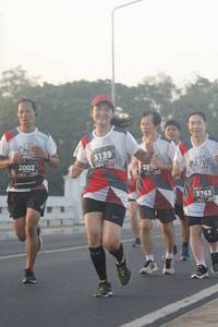 BIB: 3139, 2002, 3763
                            <button type="button" onclick="openModal(6379411)" class="btn btn-primary btn-sm float-right btn-popup" data-toggle="modal" data-target=".modal-high-quality">
                        <i class="fas fa-shopping-cart"></i> Add to Cart
                    </button>
                                            <button type="button" onclick="isThisMe(6379411, true)" class="btn btn-success btn-sm float-right btn-popup btn-isme hidden" data-toggle="tooltip" data-placement="bottom" title="นี่คือรูปของคุณใช่ไหม คลิกที่นี่เพื่อเอาเข้าอัลบั้ม">
                        <i class="fas fa-plus"></i> Add to album
                    </button>
                    <button type="button" onclick="isThisMe(6379411, false)" class="btn btn-warning btn-sm float-right btn-popup btn-isnotme hidden">
                        <i class="fas fa-ban"></i> Remove from album
                    </button>