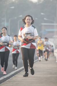 BIB: 3162, 190, 2173
                            <button type="button" onclick="openModal(6381676)" class="btn btn-primary btn-sm float-right btn-popup" data-toggle="modal" data-target=".modal-high-quality">
                        <i class="fas fa-shopping-cart"></i> Add to Cart
                    </button>
                                            <button type="button" onclick="isThisMe(6381676, true)" class="btn btn-success btn-sm float-right btn-popup btn-isme hidden" data-toggle="tooltip" data-placement="bottom" title="นี่คือรูปของคุณใช่ไหม คลิกที่นี่เพื่อเอาเข้าอัลบั้ม">
                        <i class="fas fa-plus"></i> Add to album
                    </button>
                    <button type="button" onclick="isThisMe(6381676, false)" class="btn btn-warning btn-sm float-right btn-popup btn-isnotme hidden">
                        <i class="fas fa-ban"></i> Remove from album
                    </button>